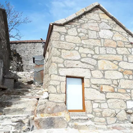 Casa Da Avó Ana Alvão *