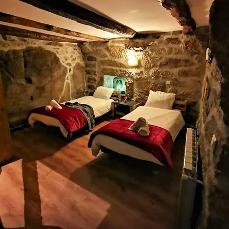 Casa Da Avo Ana Alvao Hébergement de vacances *