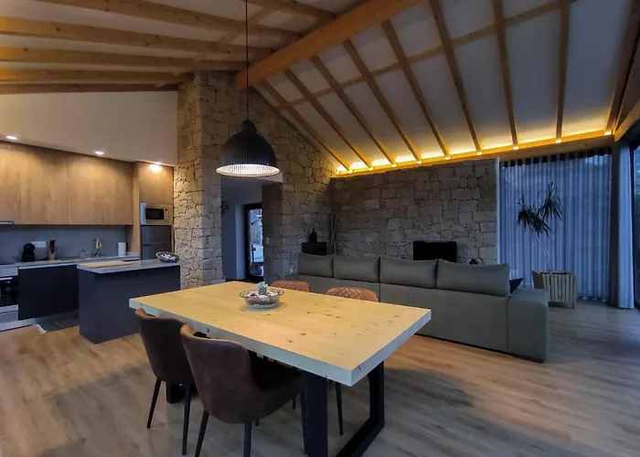 Casa Da Avo Ana Alvao